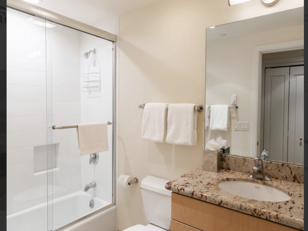 Islamorada Three Bedroom Home with Full Ocean View & Pool